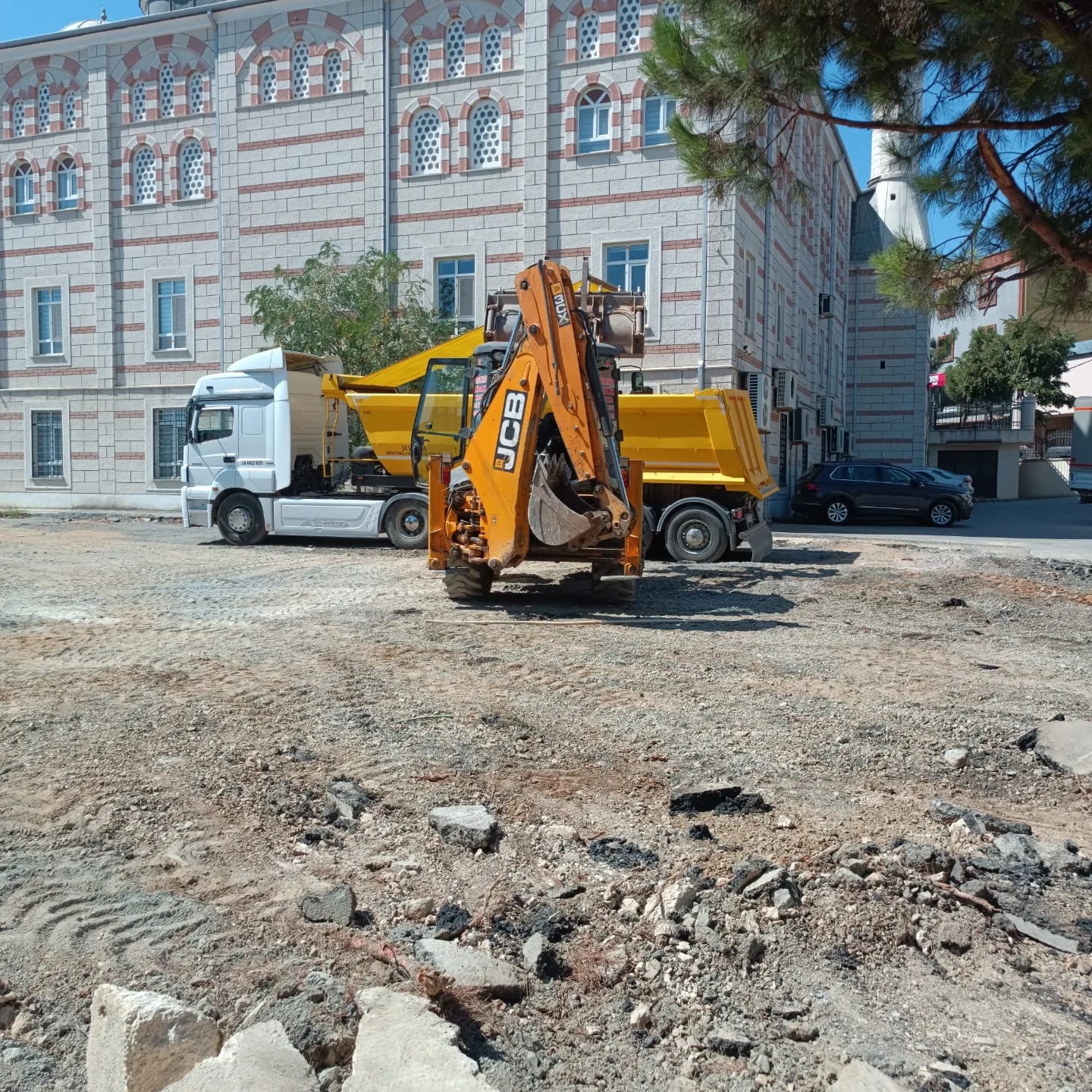 JCB Kepçe Kiralama Hizmeti